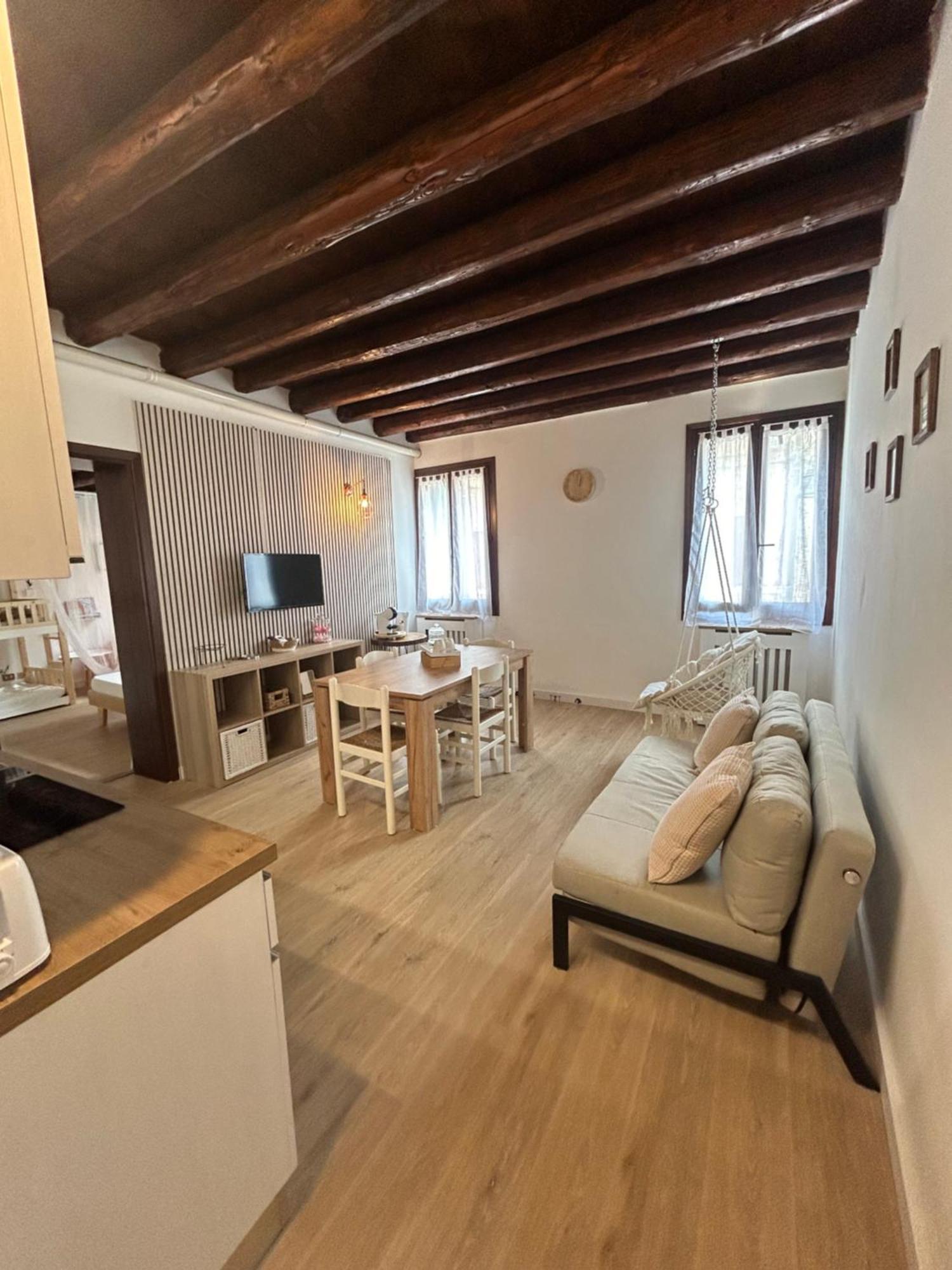 Wood 32 Family -Apartment 罗维戈 外观 照片